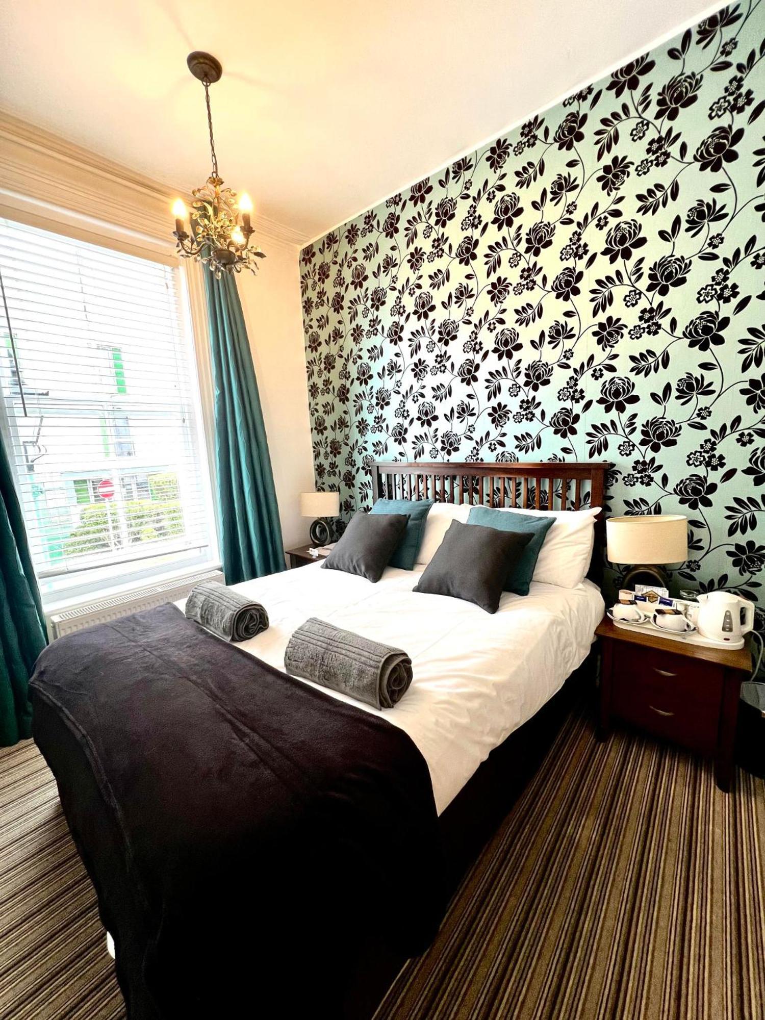 Bamboo Guesthouse Bournemouth Dış mekan fotoğraf