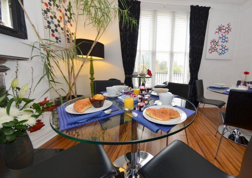 Bamboo Guesthouse Bournemouth Dış mekan fotoğraf